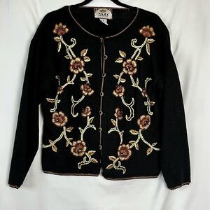 Vintage Heirloom Collectibles Tiara Black Floral Embroidered Cardigan